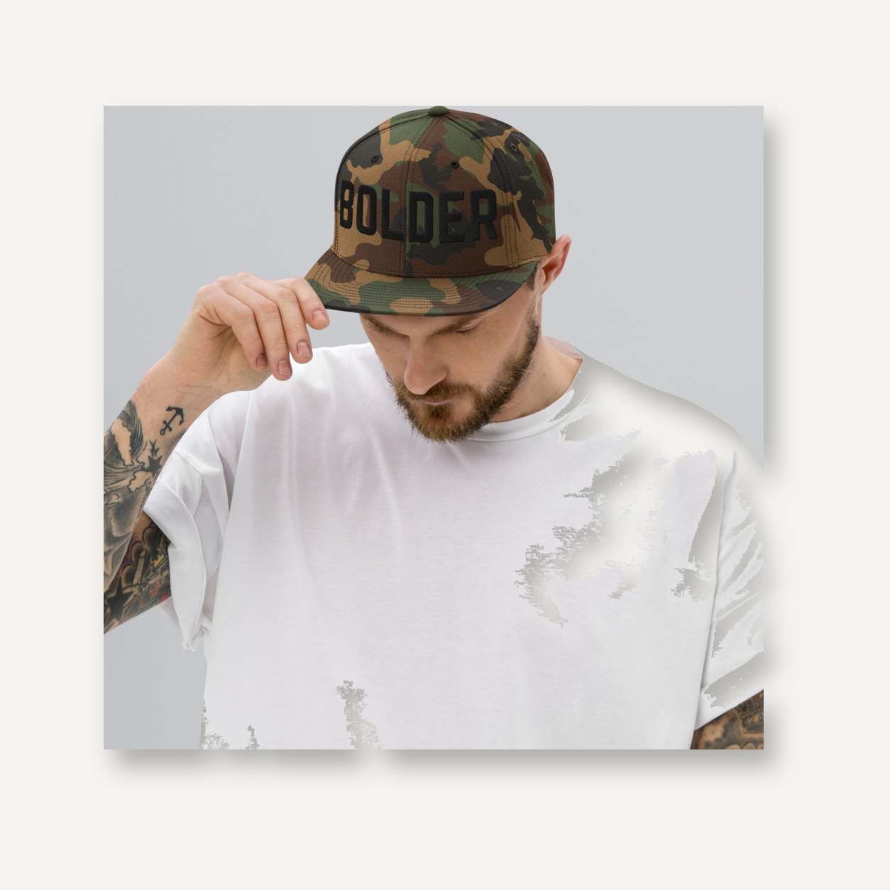 Product mockup — light studio gallery image 28612770463878